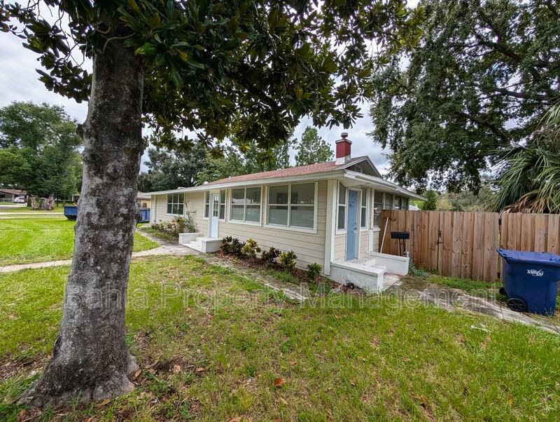 6805 N Navin Ave - Photo 4 of 21