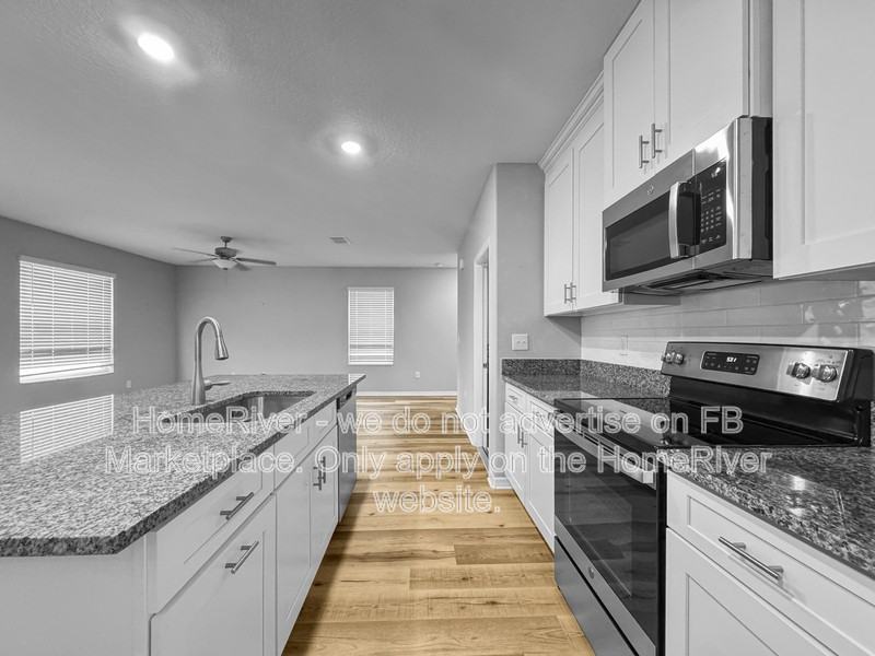 416 Royal Empress Dr - Photo 7 of 21