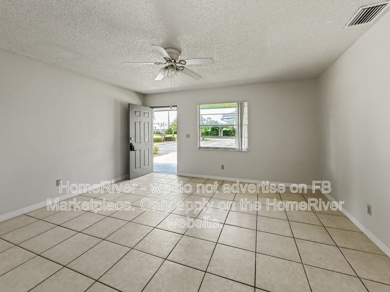2183 Se Lennard Rd - Photo 3 of 21