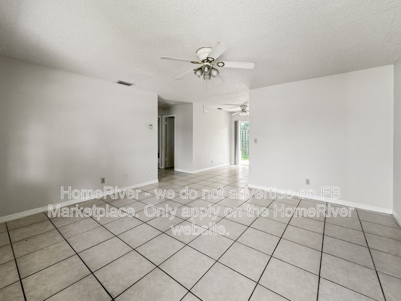 2183 Se Lennard Rd - Photo 4 of 21