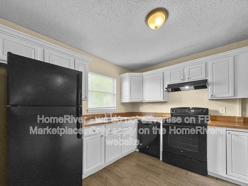 2747 Hidden Village Dr - Photo 5 of 28