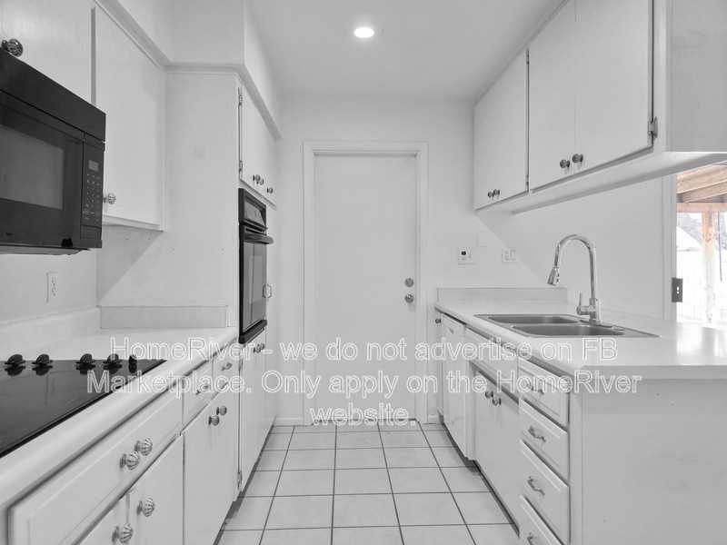 2143 E Sesame St - Photo 7 of 21