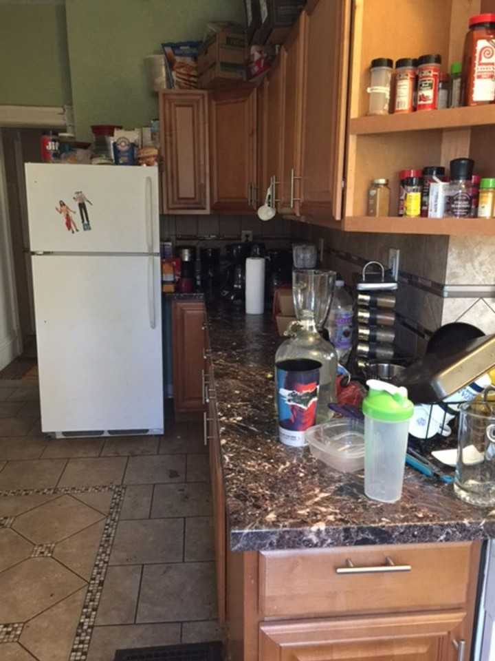 1014 7th St Se - Photo 2 of 14