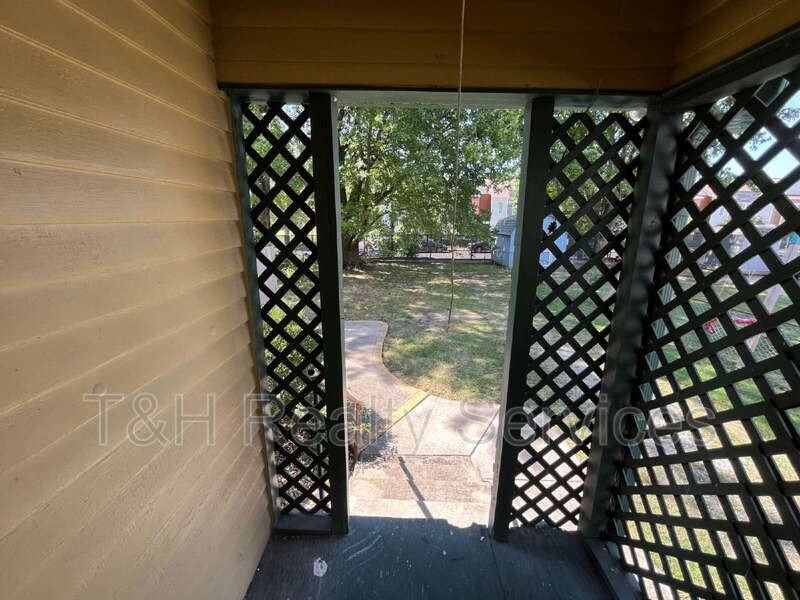 2632 S East St - Photo 6 of 28