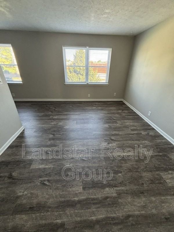 7320 Six Mile Ln #4 - Photo 4 of 21