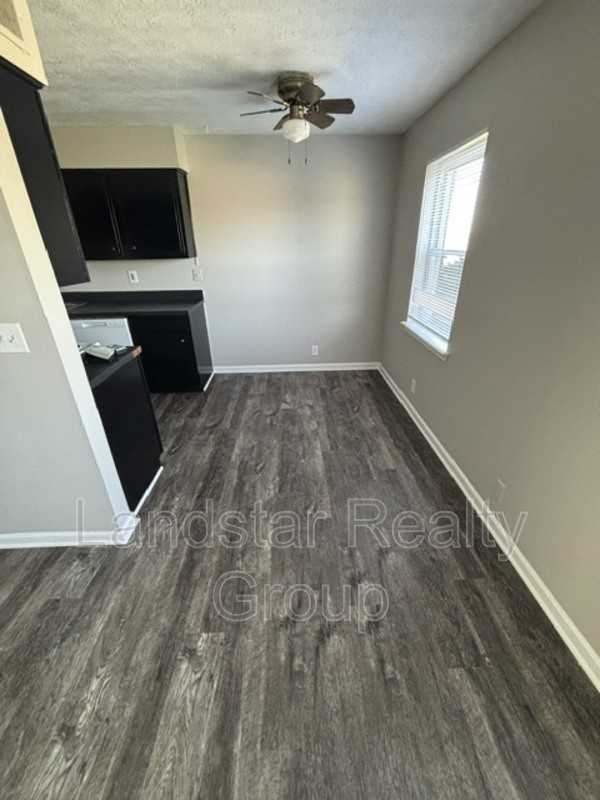 7320 Six Mile Ln #4 - Photo 5 of 21