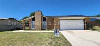 1208 Circletree Loop - Photo 1 of 1