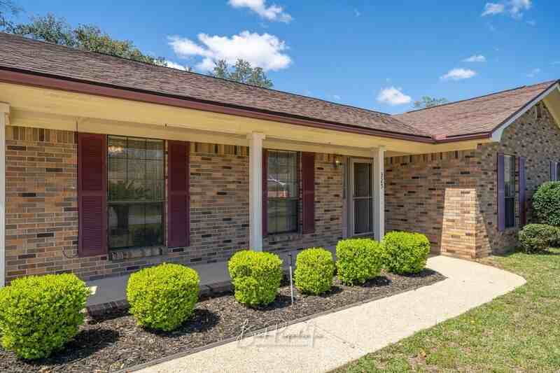 325 S 73rd Ave - Photo 3 of 36