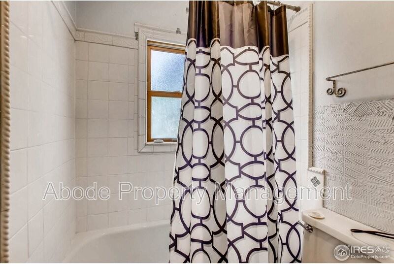 510 N Shields St #1 - Photo 5 of 10