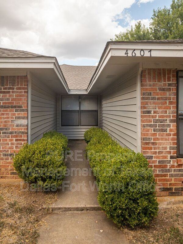 4607 Menzer Rd - Photo 3 of 34