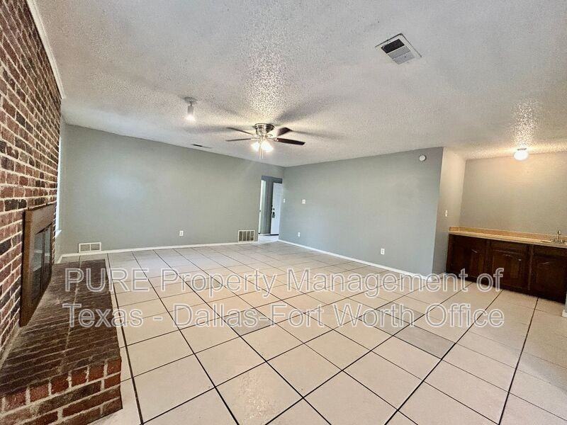 4607 Menzer Rd - Photo 5 of 34