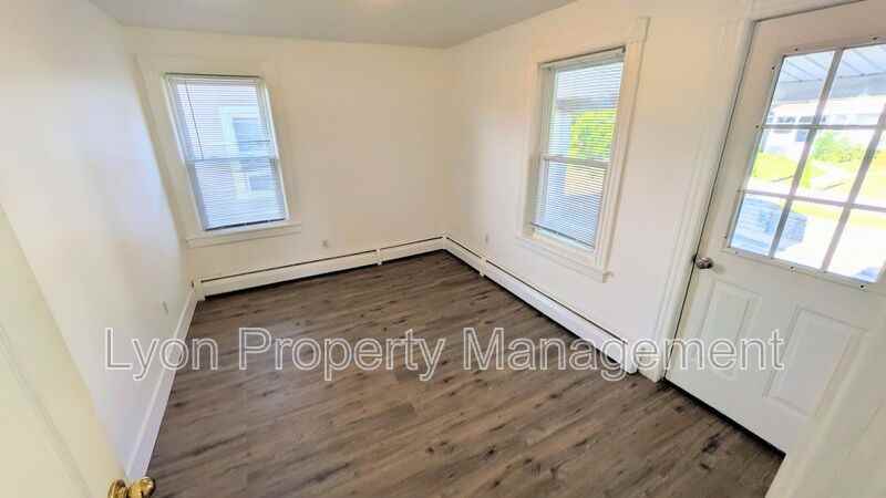 1419 Main St #1419 - Photo 7 of 19