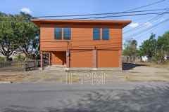 400 N Bonham St - Photo 1 of 1