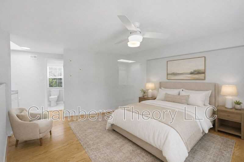 11222 Silentwood Ln - Photo 4 of 37