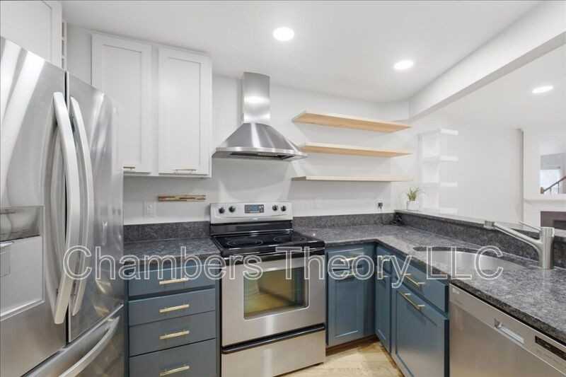 11222 Silentwood Ln - Photo 5 of 37