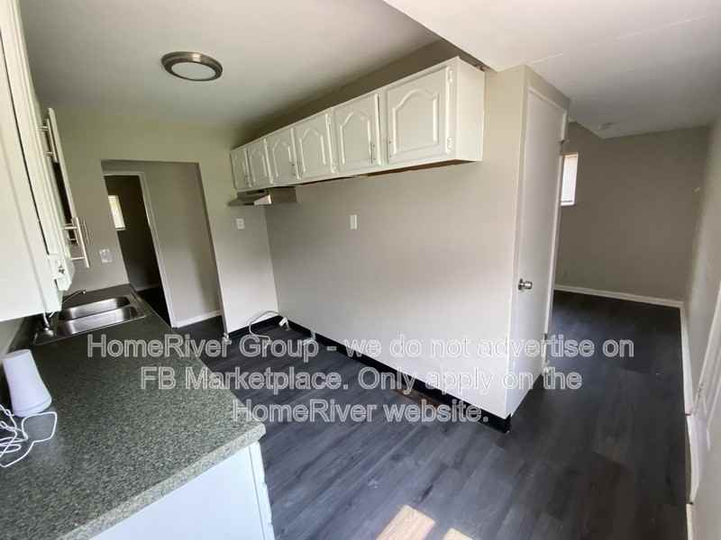 10648 Spring Garden Dr - Photo 2 of 16