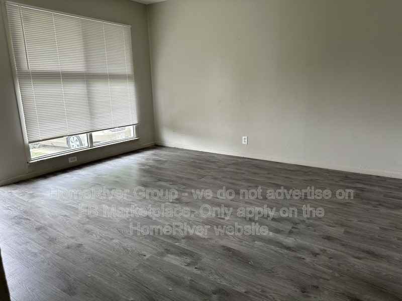 218 Ben Nevis Rd - Photo 5 of 16