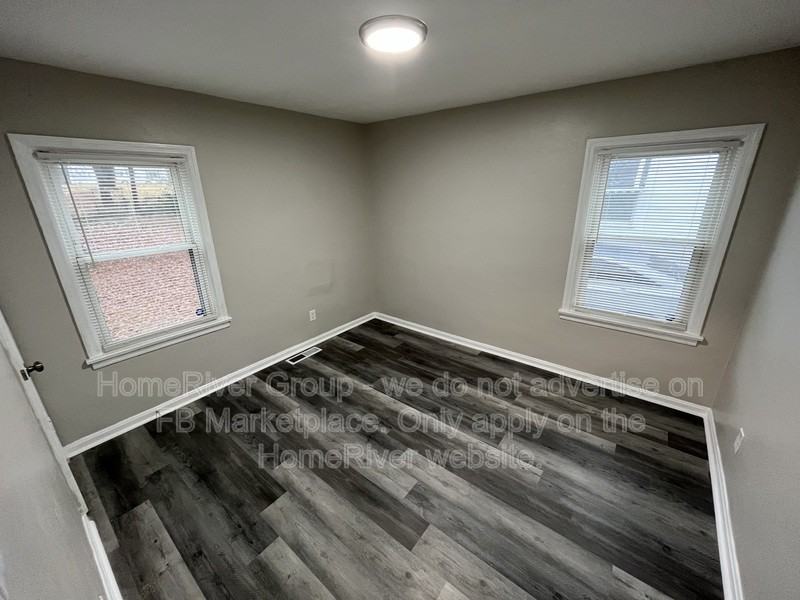 8014 Patterson Dr - Photo 3 of 16