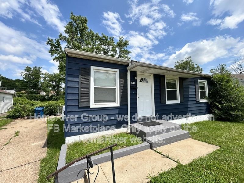 305 Lancashire Rd - Photo 2 of 18