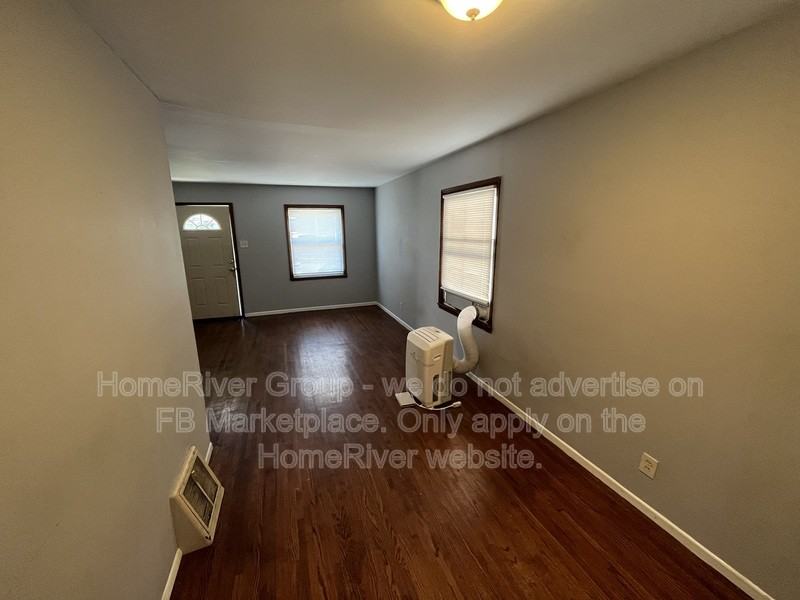 305 Lancashire Rd - Photo 4 of 18