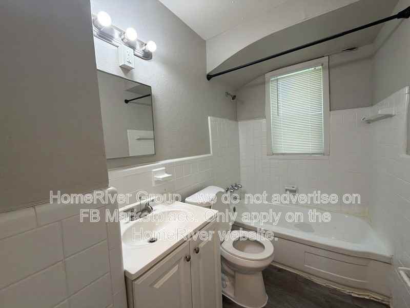 10116 Cloverdale Dr - Photo 3 of 22