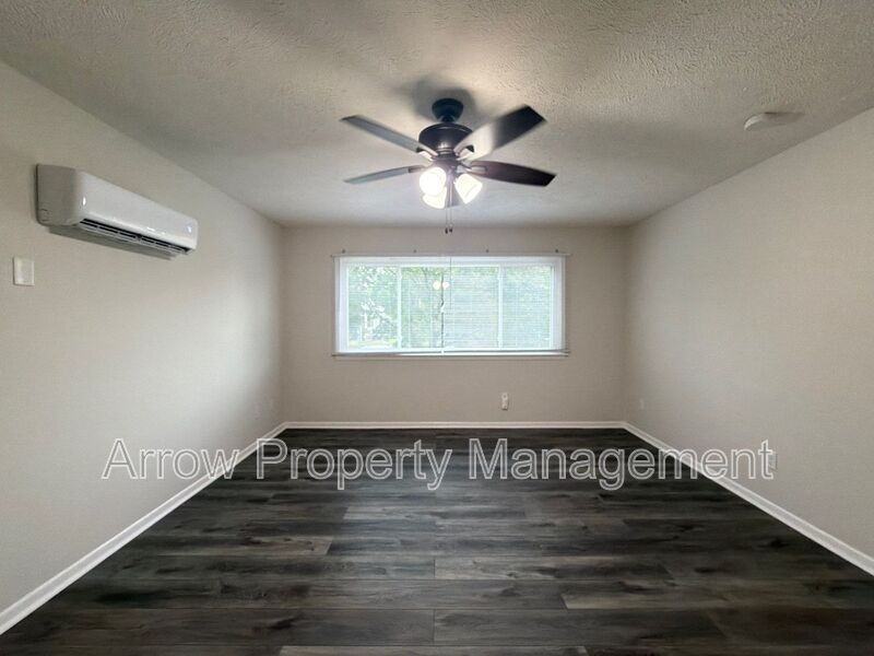 1029 C St #3 - Photo 6 of 21