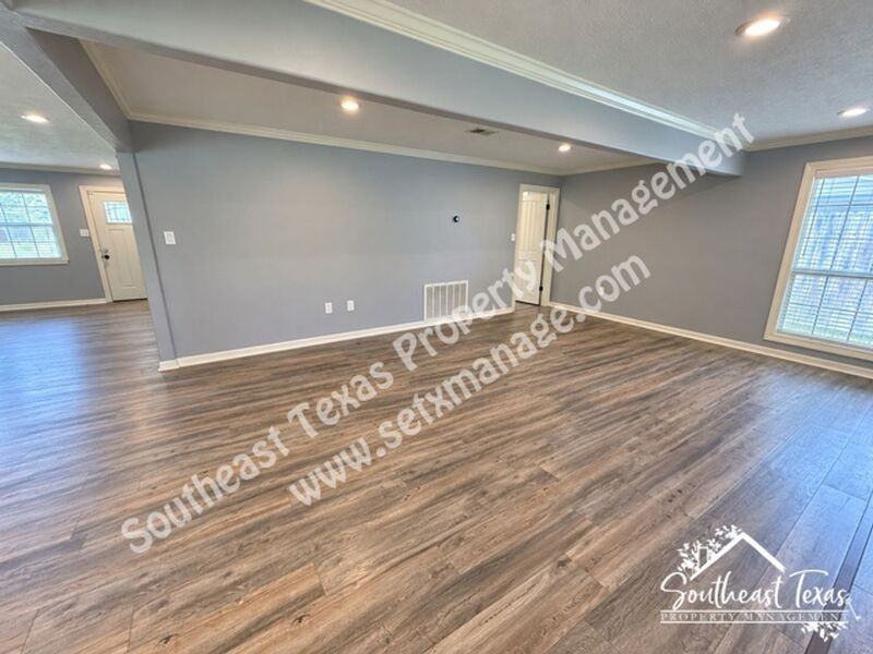 760 Wade St - Photo 5 of 24