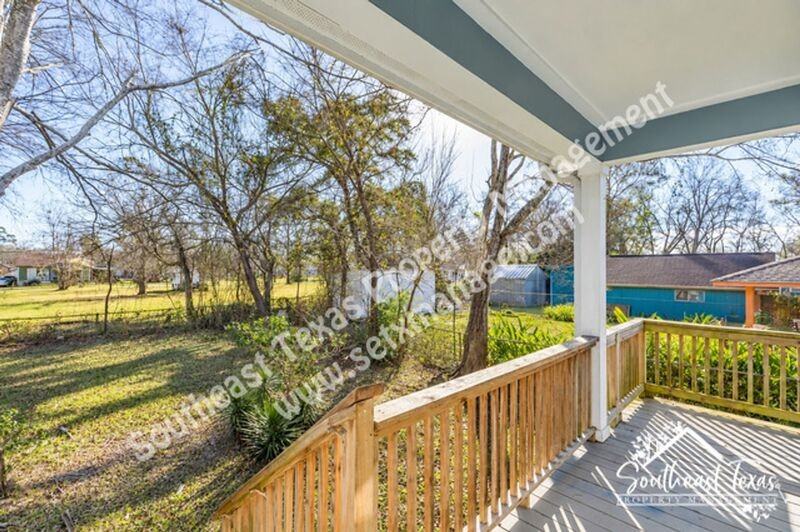 3670 Saint Helena St - Photo 3 of 20