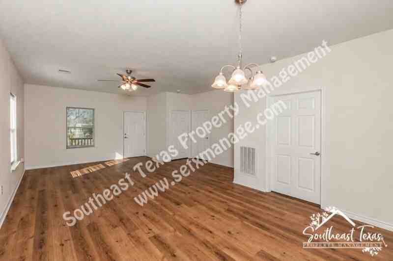 3670 Saint Helena St - Photo 7 of 20