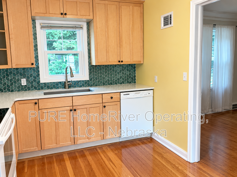 1302 S 51st Ave - Photo 4 of 28