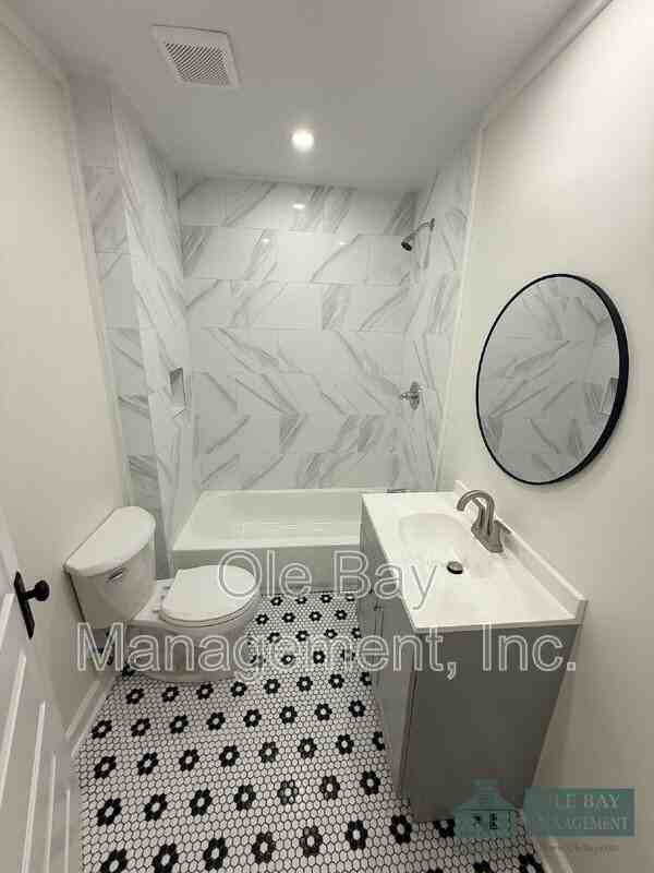 1810 New Hamilton St #1-2 - Photo 3 of 12
