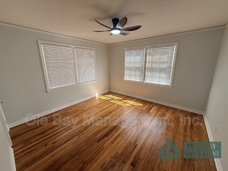 1810 New Hamilton St #1-2 - Photo 4 of 12