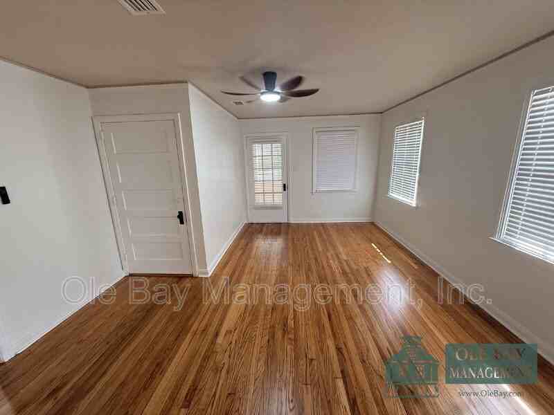 1810 New Hamilton St #1-2 - Photo 5 of 12