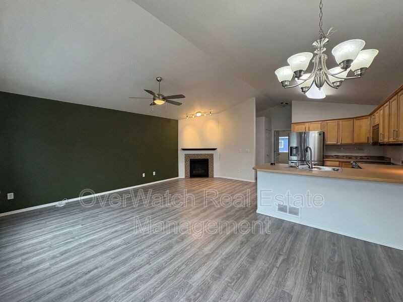 5651 Sapphire Loop #22B - Photo 2 of 32
