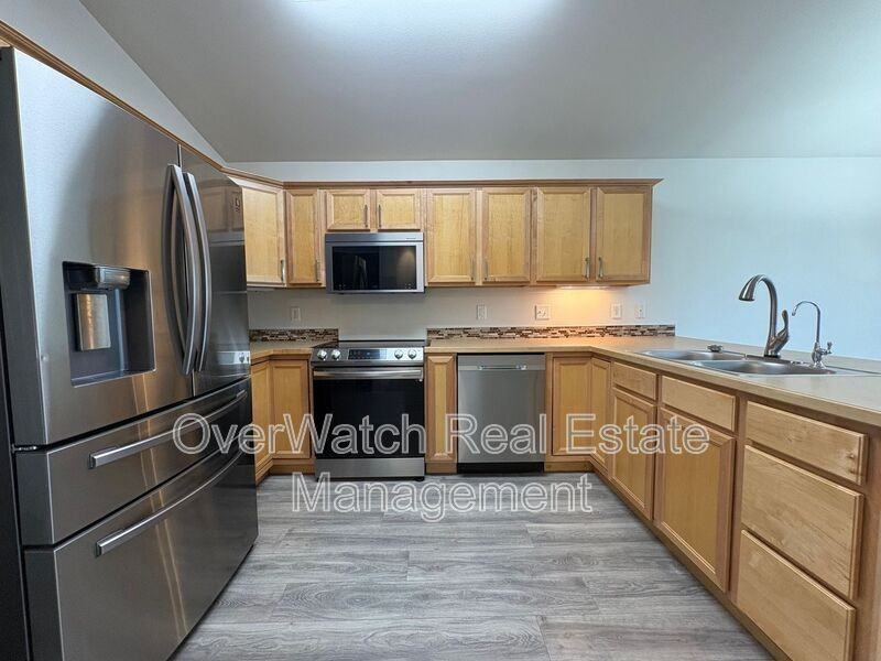 5651 Sapphire Loop #22B - Photo 5 of 32