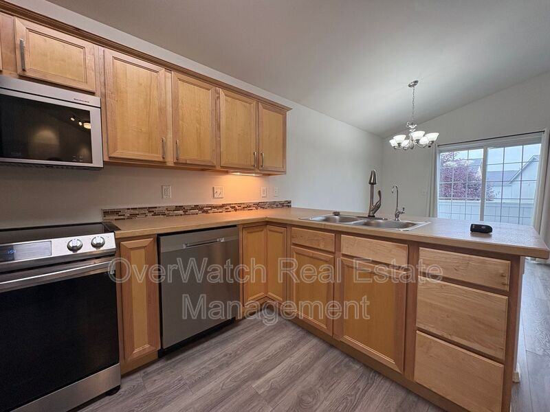 5651 Sapphire Loop #22B - Photo 6 of 32