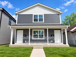 featured image of 1729 Thaddeus St