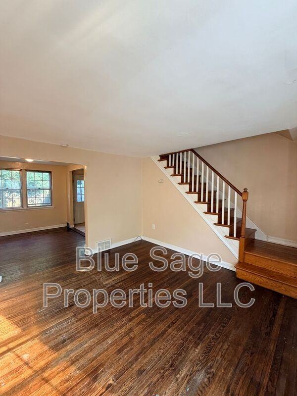 6635 Church Ln - Photo 4 of 21