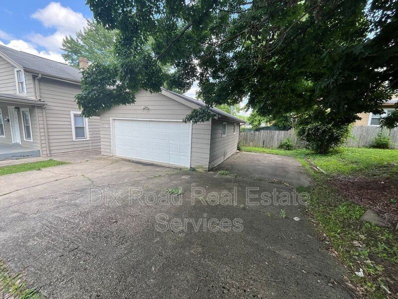 440 S G St - Photo 4 of 22