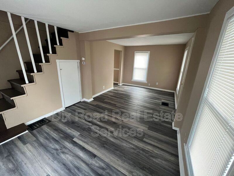 440 S G St - Photo 5 of 22