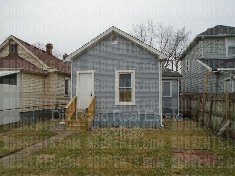 804 Elwood St - Photo 3 of 18