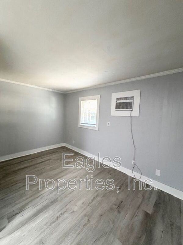 400 N Taylor St #A - Photo 4 of 8