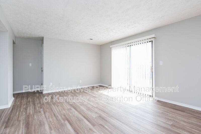 360 Redding Rd #8 - Photo 3 of 14