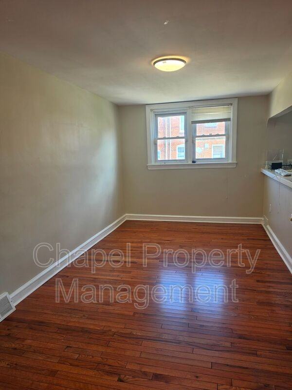 7943 Temple Rd - Photo 3 of 17