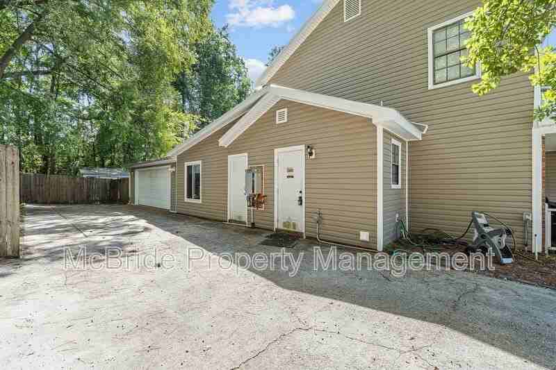 539 Hunterdale Rd - Photo 5 of 37
