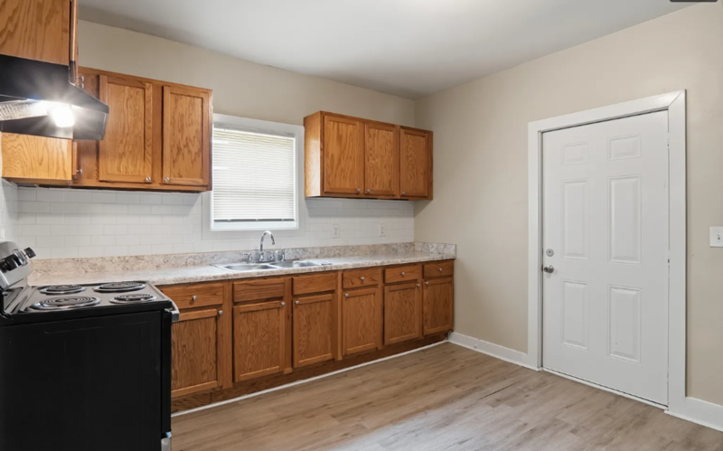 1532 Warrior Rd - Photo 4 of 10