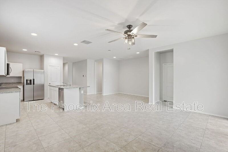7815 W Riverside Ave - Photo 3 of 37
