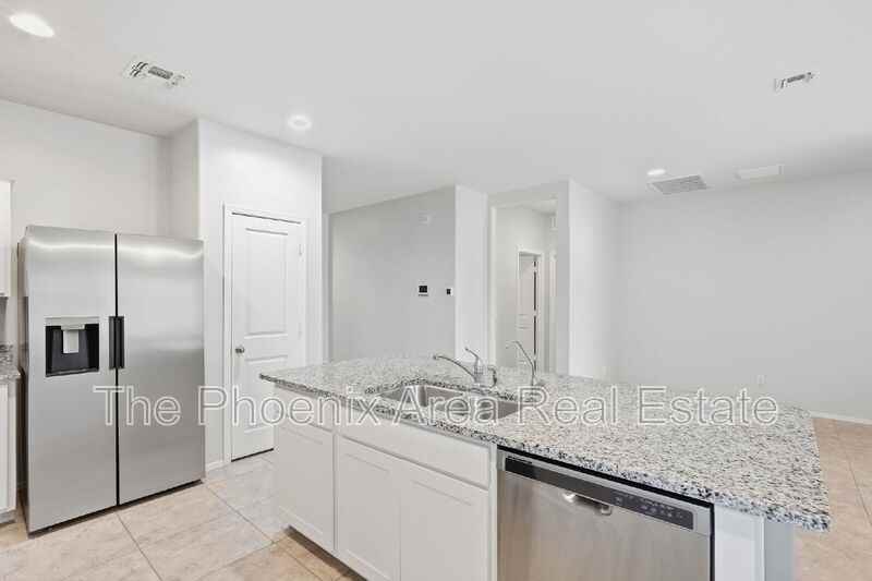 7815 W Riverside Ave - Photo 5 of 37