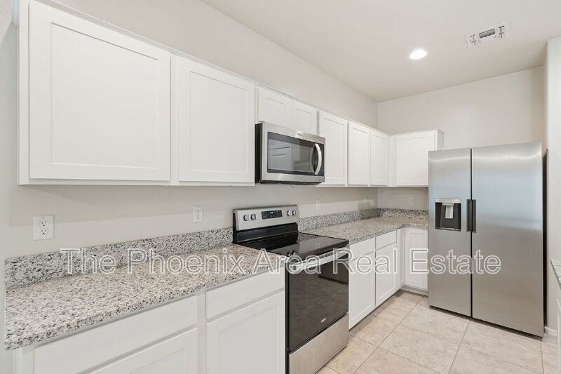 7815 W Riverside Ave - Photo 7 of 37