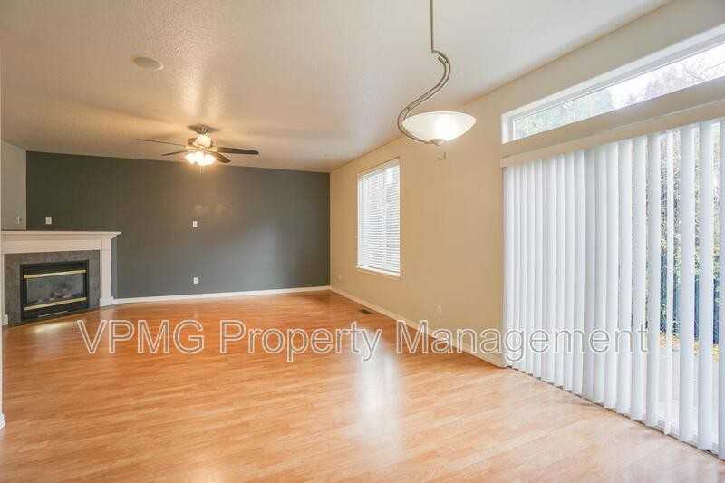 9819 Ne 86th St - Photo 6 of 33